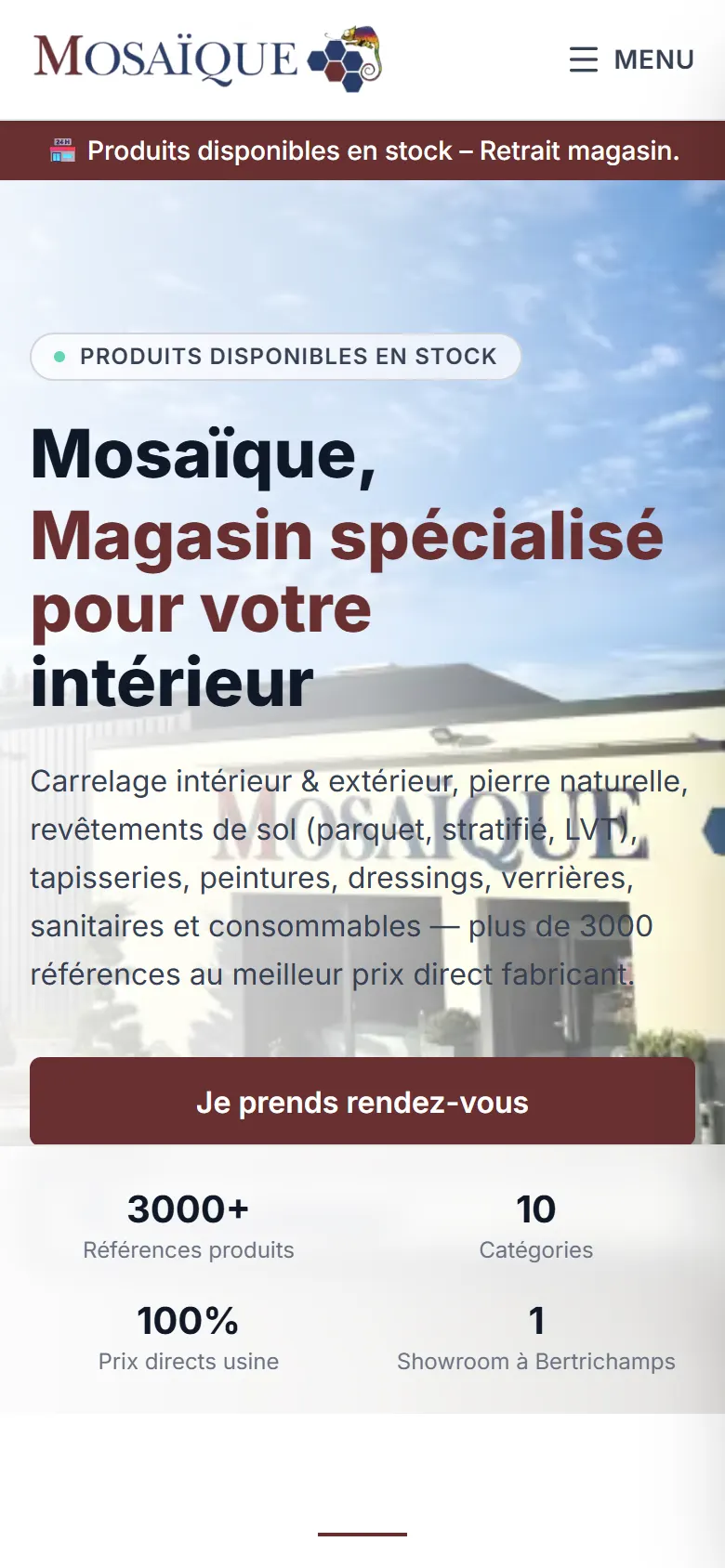 Le site de Mosaïque Sanitaires affiché sur un téléphone