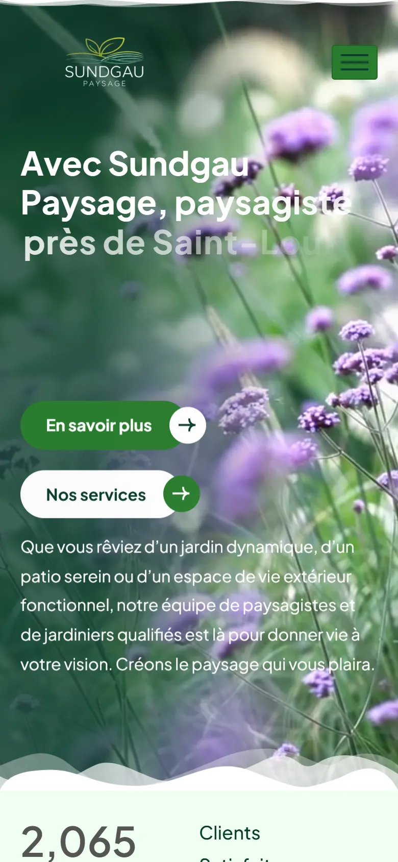 Le site de Sundgau Paysage affiché sur un téléphone